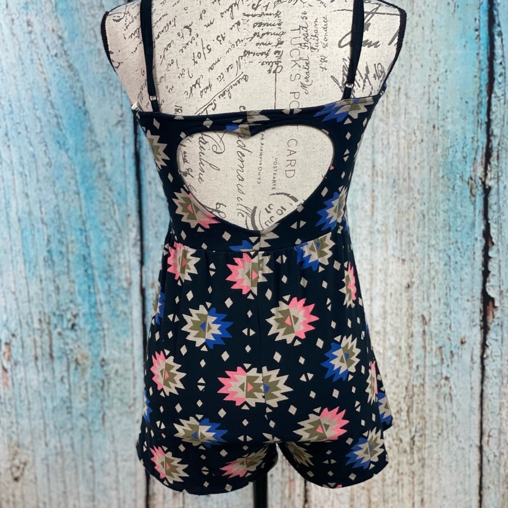 Forever 21 Aztec Romper Heart Cutout Back Spaghetti Strap Boho Y2K Black Small - Picture 7 of 12